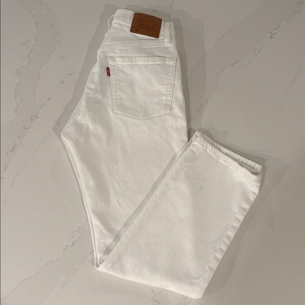 501 Levi's White Jeans with Leather Patch Straight Size 25